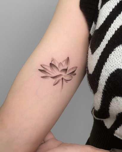 #lotusflowertattoo - tatuaż kwiatu lotosu. Piękny, niepowtarzalny i kobiecy. Zobacz najlepsze stylizacje!