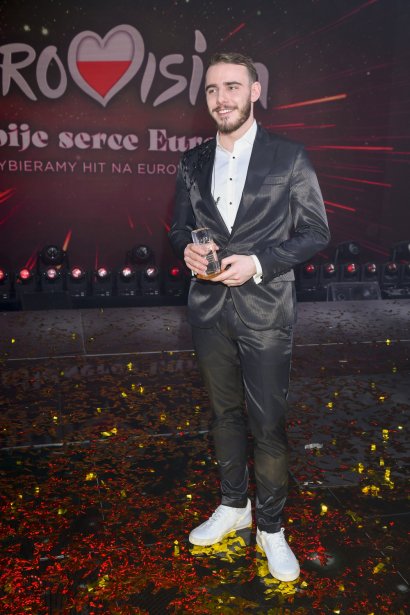 Krystian Ochman podczas występów na konkursie Eurowizji i później zasłynął z charakterystycznego stylu.