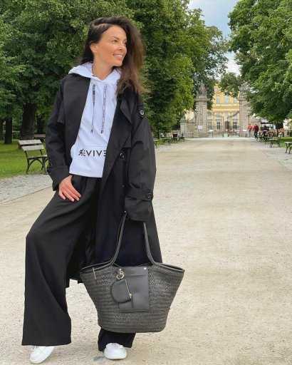 Katarzyna Glinka w mega stylizacji w sam raz na wiosnę! Te spodnie podbijają świat mody?