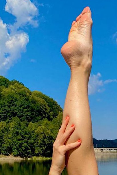 Pokazała, na co ją stać rozkładając nogi w...