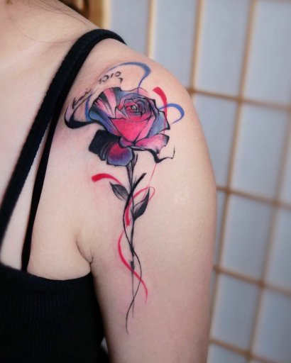 #rosetattoo - tatuaż róży. Piękny i legendarny! Zobacz najpiękniejsze propozycje na 2023 rok!