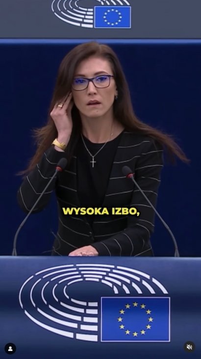 Ewa Zajączkowska-Hernik ma okulary