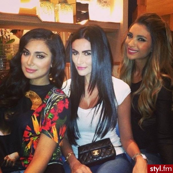 Czarne Rozpuszczone Proste Na co dzień Długie Fryzury