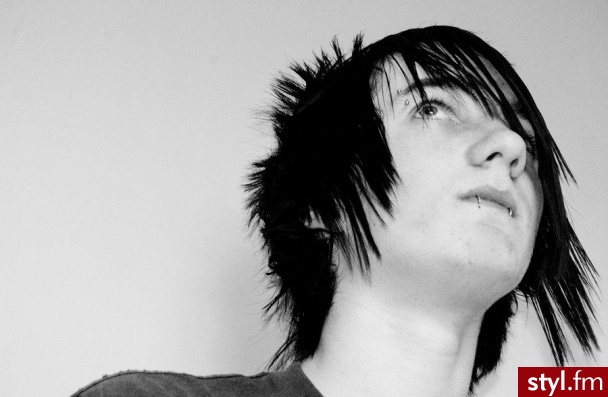 emo - Czarne EMO Alternatywne Krótkie Męskie Fryzury