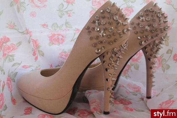 Szpilki Buty Moda