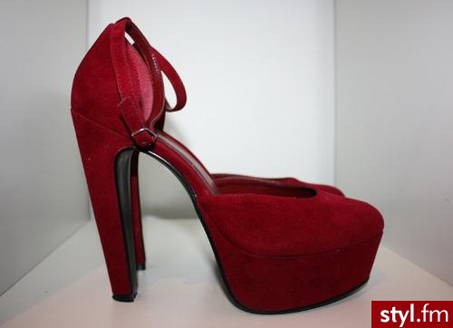 czerwień - Pozostałe Buty Moda