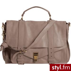 High End - Polyvore. Pobrano ze strony: http://www.polyvore.com/high_end/collection?id=754188 - Misz-masz