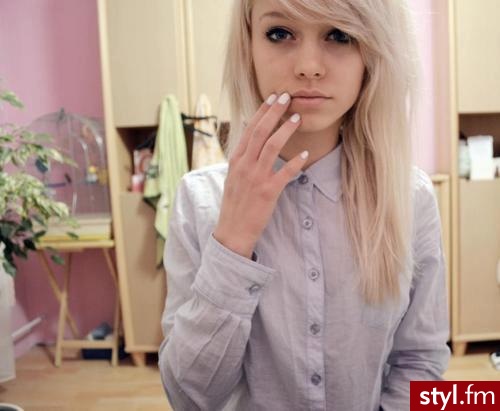 Blond Rozpuszczone Proste Na co dzień Średnie Fryzury