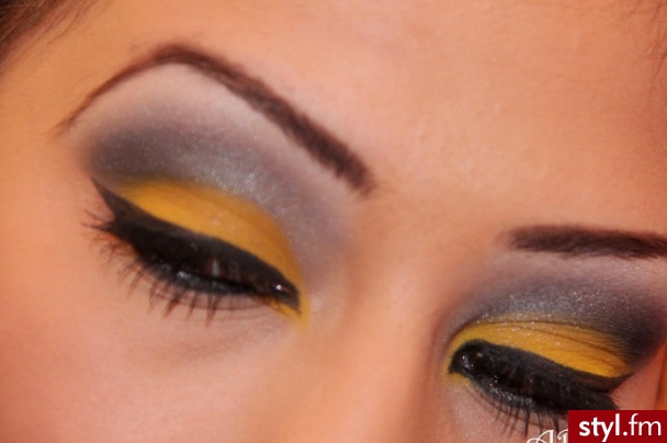 yellow - Dzienne Makijaże
