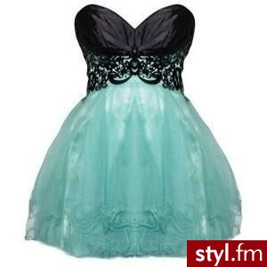 Sukienki Moda