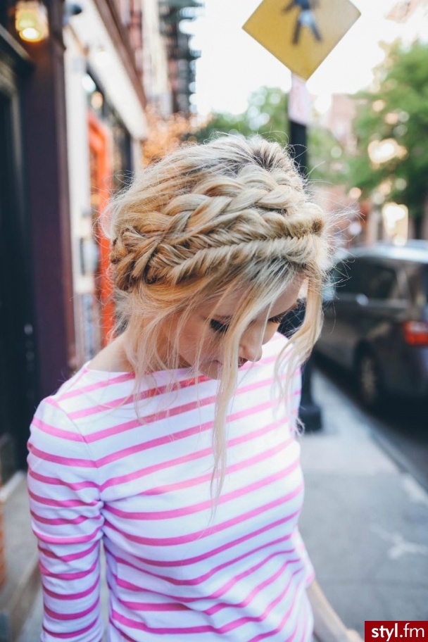 Blond Warkocze Kręcone z grzywką Na co dzień Średnie Fryzury