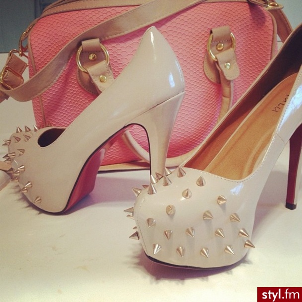 Szpilki Buty Moda