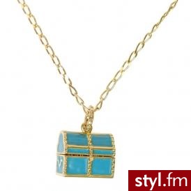 wisiorek. Disney Couture http://www.v.80spurple.com/
Jeżeli już jest proszę o link - Pozostałe Dodatki Moda