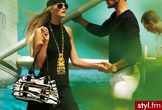 Michael Kors 2009
(zwróćcie też uwagę na pozostałe dodatki) - Pozostałe Torebki Moda