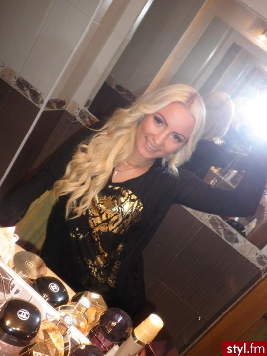 Blond Rozpuszczone Kręcone Na co dzień Długie Fryzury