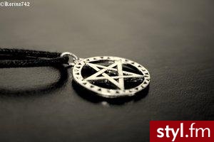 pentagram biały - Gadżety Inne Moda