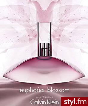 piękny zapach. dostępne w perfumeriach douglas, sephora.

Calvin Klein Euphoria Blossom - Gadżety Inne Moda