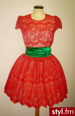 Sukienki Moda