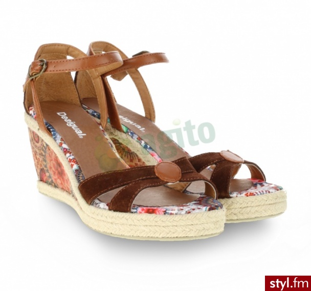 DESIGUAL Sandały na koturnie clin 304435 - Koturny Buty Moda