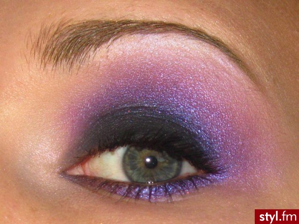 makijaż. Lips:
NYX Currant lip liner
MAC Media, Russian Red
MAC Jampacked - Makijaże