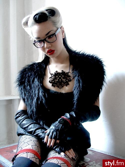 Średnie Fryzury