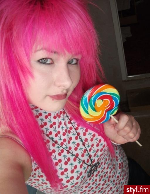 emo fryzura - Krótkie Fryzury