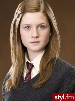 Bonnie Wright jako Gnny w HP i Zakon Feniksa. Bardzo ładna fryzura. - Długie Fryzury
