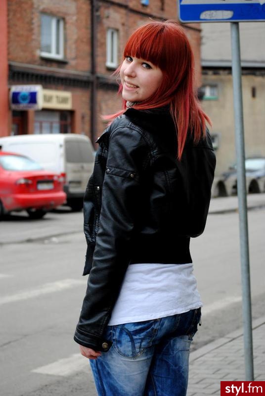 Średnie Fryzury