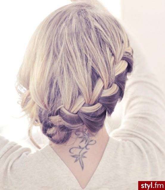 Blond Rozpuszczone Proste Na co dzień Średnie Fryzury