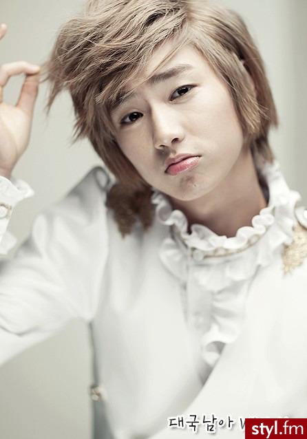 Jeon Jihwan - Dae Guk Nam Ah (D-NA). Jeon Jihwan - Dae Guk Nam Ah (D-NA) - Średnie Męskie Fryzury