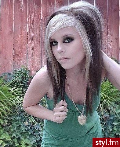 Emo girl - EMO Alternatywne Średnie Fryzury