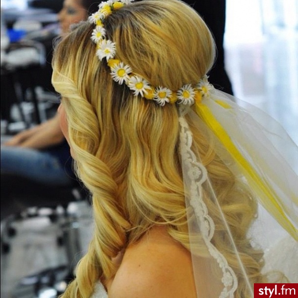 Blond Rozpuszczone Kręcone Ślubne Długie Fryzury