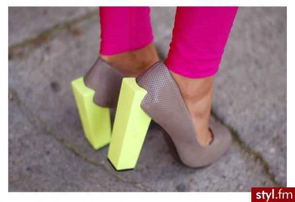 Wiosenny Mix Inspiracji part II
http://extra-look.blogspot.com/ - Szpilki Buty Moda