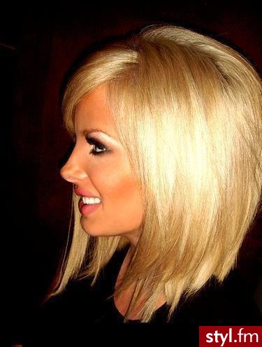 Blond Rozpuszczone Proste z grzywką Na co dzień Średnie Fryzury