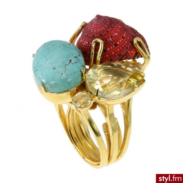 Shell & Stone Ring
by Bounkit
$565.00 - Pozostałe Dodatki Moda