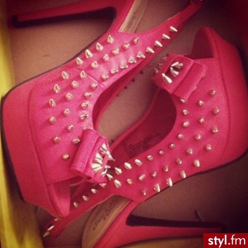 Szpilki Buty Moda