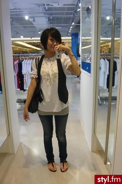 Jeżeli zdjęcie znajduje się już w galerii poproszę o link - Moda uliczna Inne Moda