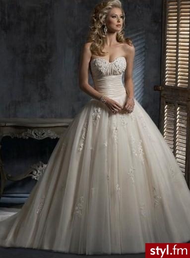 www.savoi.com.pl/ - Suknie ślubne Ślub Moda