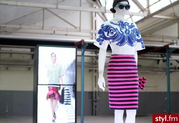 Sukienki Moda