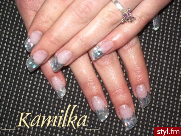 Autor: onaaa srebrne. Autor: <b>onaaa</b><br /> skos i srebrne holo - Paznokcie