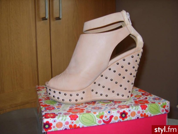 Pozostałe Buty Moda