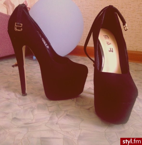 Szpilki Buty Moda