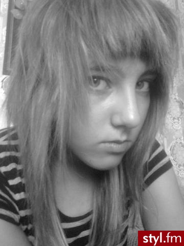 Emooo.. Fryzura emo, włosy średnie - EMO Alternatywne Średnie Fryzury