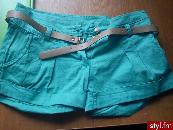 Paski Dodatki Moda