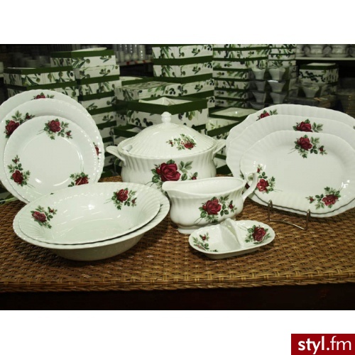 Porcelana chodzież serwis obiadowy 12 os 44 el iwona 0826 - Pozostałe Biżuteria Moda