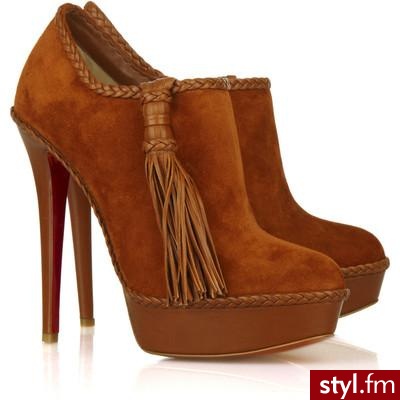 Christian Louboutin Sultane 140 suede pumps - Polyvore. Pobrano ze strony: http://www.polyvore.com/cgi/thing?id=22114114 - Pozostałe Buty Moda