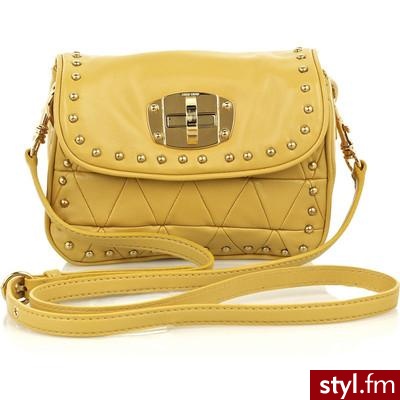 Small quilted leather shoulder bag - Miu Miu - Polyvore. Pobrano ze strony: http://www.polyvore.com/small_quilted_leather_shoulder_bag/thing?id=14371811 - Pozostałe Torebki Moda