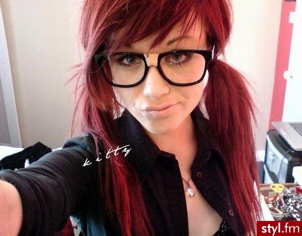 Średnie Fryzury