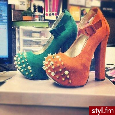 Pozostałe Buty Moda