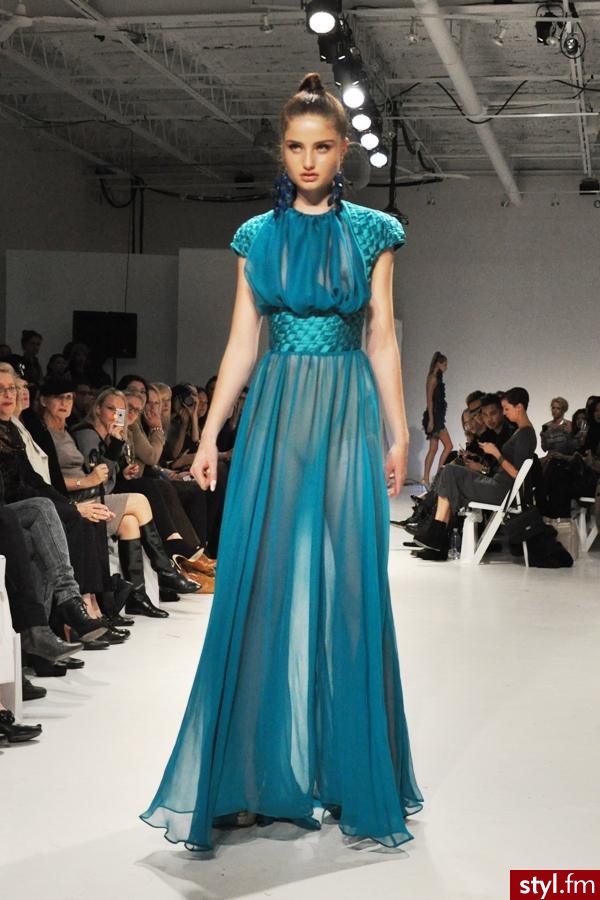 Sukienki Moda
